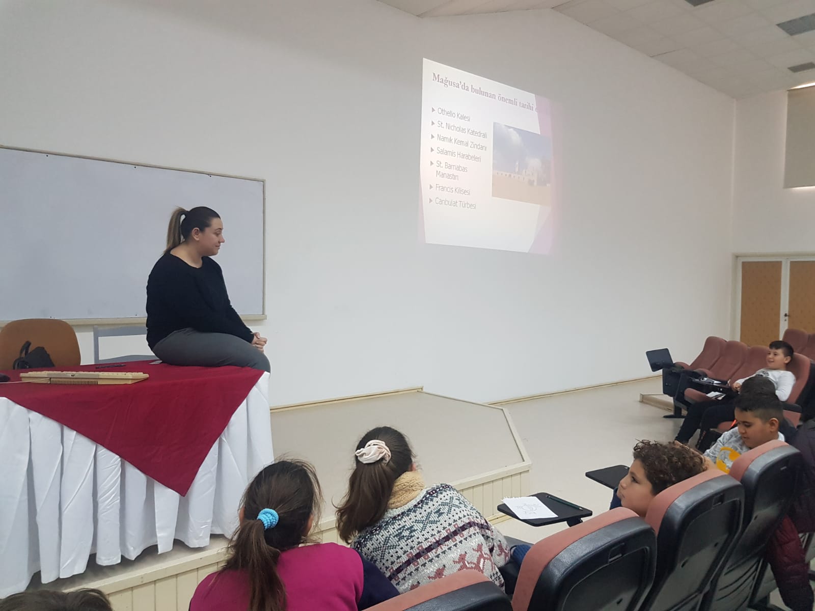 Ozay Gunsel University Students Continue To Discover New Subjects Ozay Gunsel Cocuk Universitesi